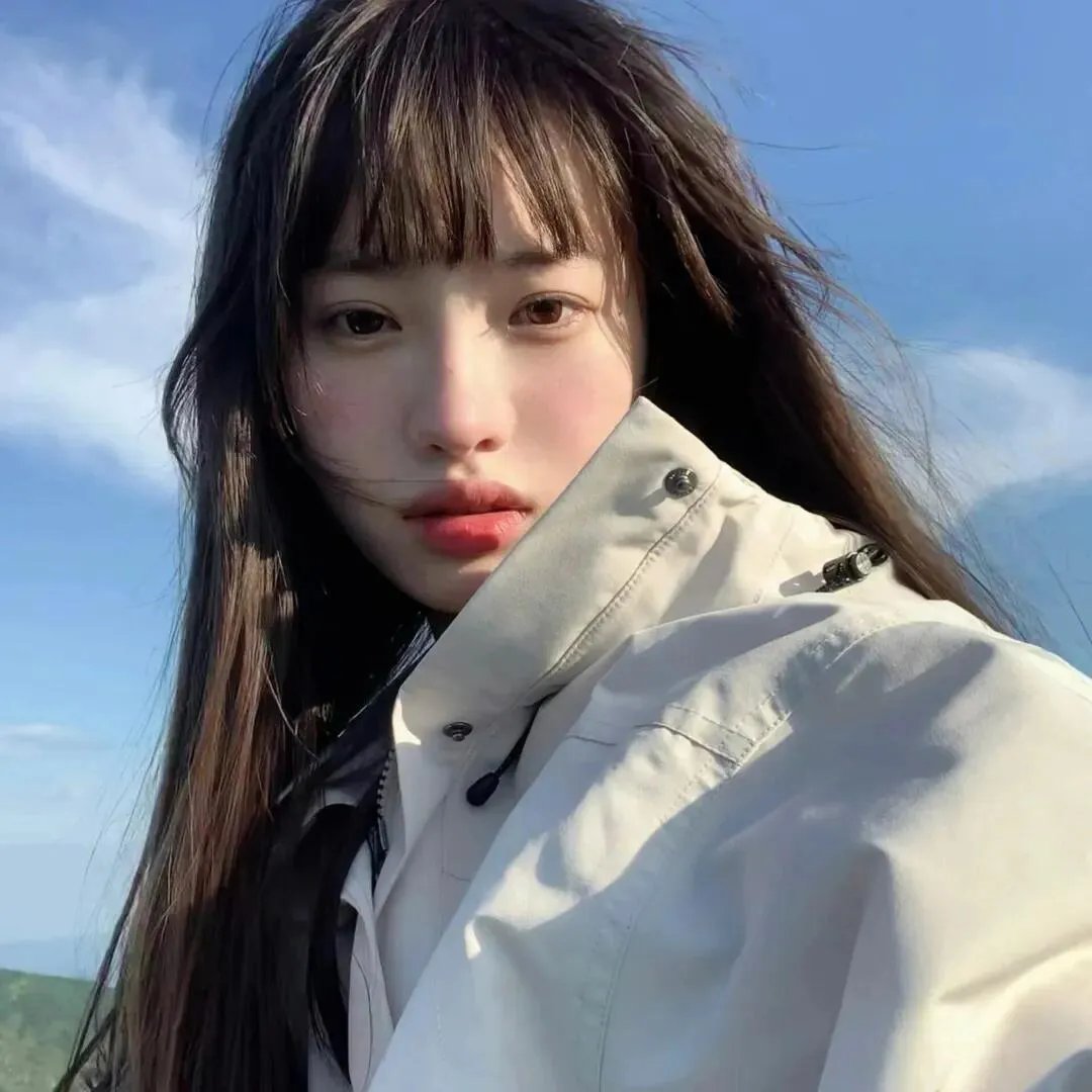 《长大的世界没有童话2》海报